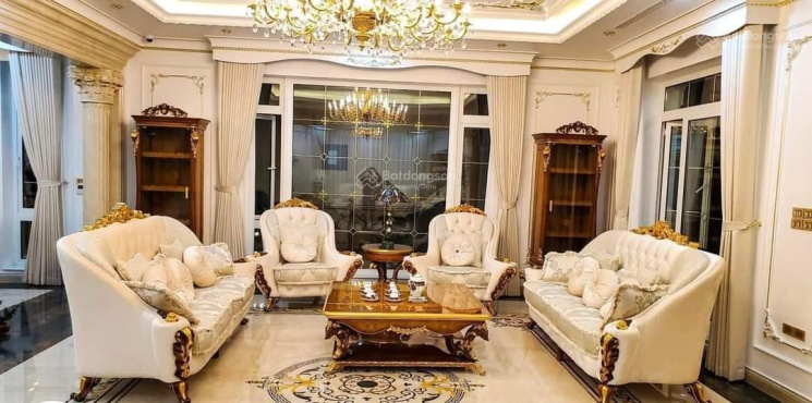 Cần thuê shophouse khu A hướng Đông Nam diện tích 300m2 Thanh Hà Cienco 5 giá tốt, nội thất đầy đủ - Có bể bơi